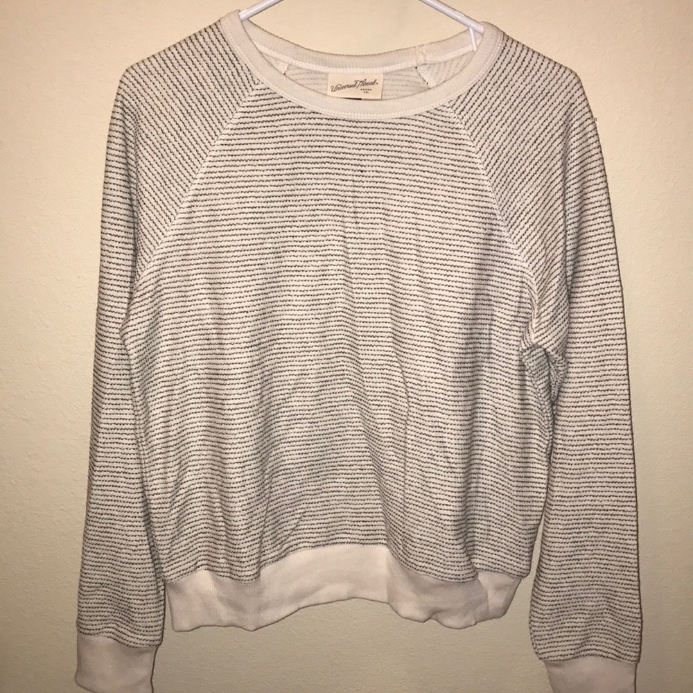 Sweatshirt